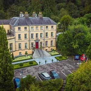 Отель Maryborough &